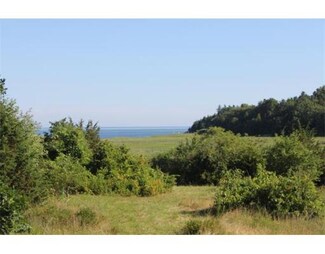273 Concord St, Gloucester, MA 01930