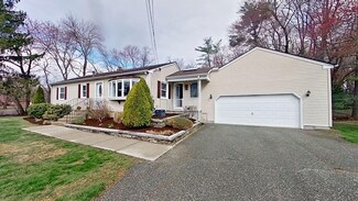 144 Mapleshade Ave, East Longmeadow, MA 01028