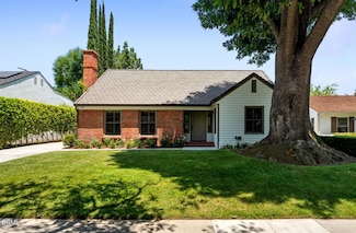 1370 Bradbury Rd, San Marino, CA 91108
