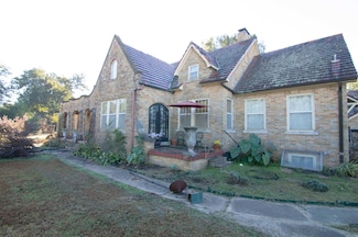 819 W Front St, Lonoke, AR 72086