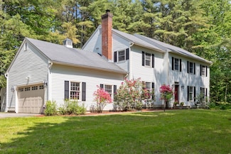 179 Arbor Ln, Colchester, VT 05446