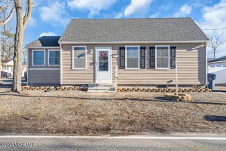 1001 Beachwood Blvd, Beachwood, NJ 08722