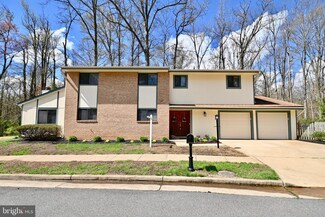 6908 Deer Run Dr, Alexandria, VA 22306