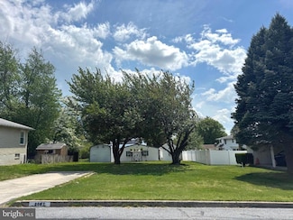 2067 Clarendon St, Camp Hill, PA 17011