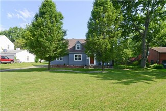 64 Neff Dr, Canfield, OH 44406