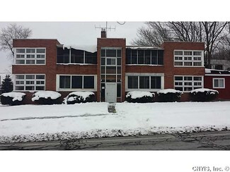 1723 Meadowbrook Dr, Syracuse, NY 13224