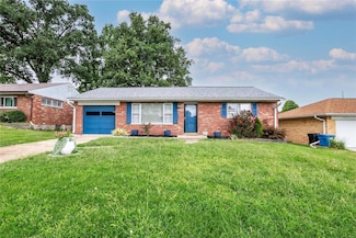 10937 Vargas Dr, Saint Louis, MO 63123