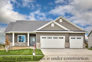 1940 Pheasant Run Rd, Ely, IA 52227