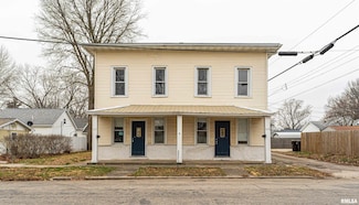 515 S Maple St, Lincoln, IL 62656