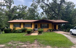 845 8th St SW, Live Oak, FL 32064