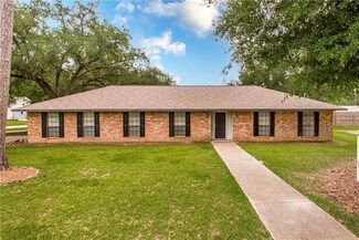 46517 Azalea Dr, Hammond, LA 70401