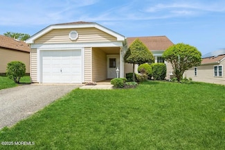 26 Woodstock Ln, Manchester, NJ 08759