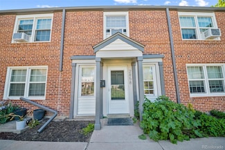 2858 Jasmine St, Denver, CO 80207