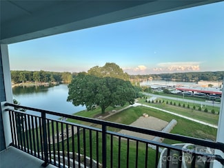 4455 Reed Creek Dr Unit 307, Sherrills Ford, NC 28673
