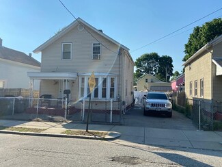 39 Sassafras St, Providence, RI 02907