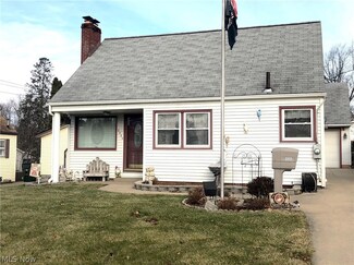 2333 41st St NW, Canton, OH 44709