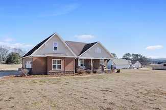 1104 Anna Dr, Tuscumbia, AL 35674