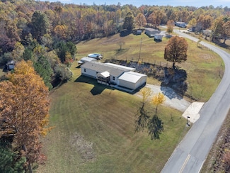 381 Baker Ridge Rd, Waverly, TN 37185