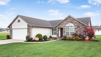 6325 Arnies Dr, Nashport, OH 43830