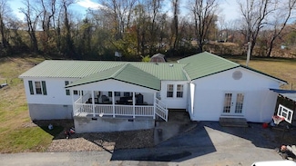 13654 Sky Dr, Glade Spring, VA 24340