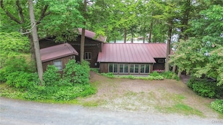 41 Allen Rd, Hammond, NY 13646
