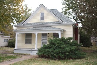 409 E Main St, Haven, KS 67543