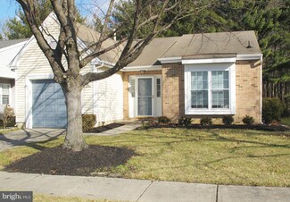 131 Indigo Dr, Mount Laurel, NJ 08054