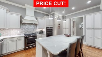 278 S Shea Rd, Collierville, TN 38017
