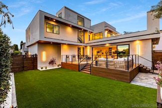 743 Glenview Ln, La Jolla, CA 92037