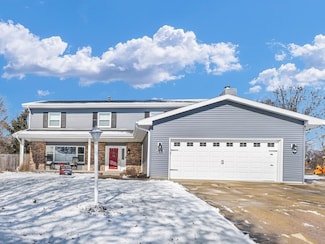 14 Holly Ct, Savoy, IL 61874