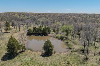 14800 Junction Rd, Eldridge, MO 65463