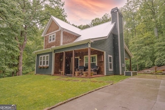 6708 Morgan Dr, Young Harris, GA 30582