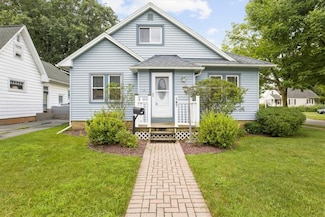 197 Wildwood Dr, Rochester, NY 14616