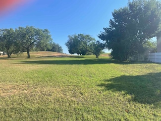 Lot 173 Broadmoor St, Meadowlakes, TX 78654