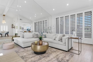 31 Blue River Dr, Palm Desert, CA 92211