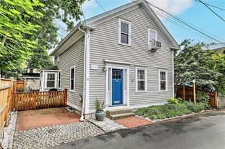 12 Bianco Ct, Providence, RI 02909