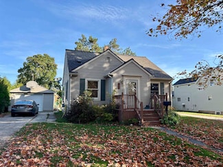 316 W Avenue B, Newberry, MI 49868