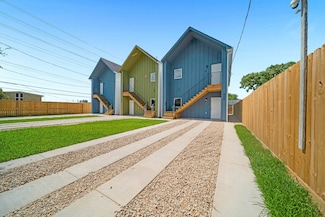 407 Calloway St, Houston, TX 77029