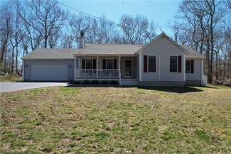 14 Covey Ct, Charlestown, RI 02813