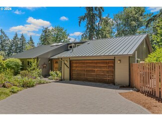 18984 S Forest Grove Loop, Oregon City, OR 97045