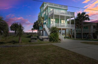1572 W Ashley Ave, Folly Beach, SC 29439