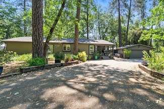 20775 Oak St, Lakehead, CA 96051