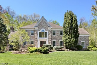 12 Hutton Dr, Mahwah, NJ 07430