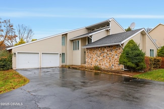 87 Lindsey Ave, Danville, PA 17821