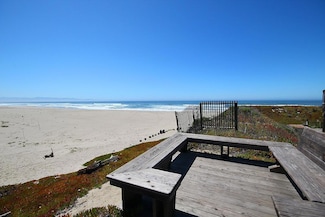 66 Pelican Point, Watsonville, CA 95076