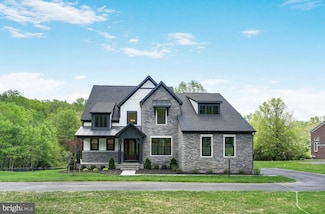 11461 Stuart Mill Rd, Oakton, VA 22124
