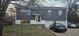 525 Skyview Dr, Ellington, MO 63638