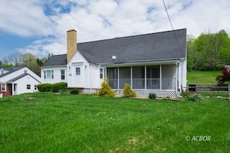 772 State Route 588, Gallipolis, OH 45631