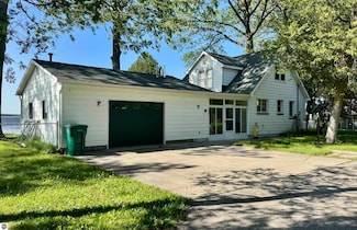 1043 Cranberry Pike, East Tawas, MI 48730