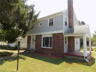149 W Parkwood Ave, Springfield, OH 45506